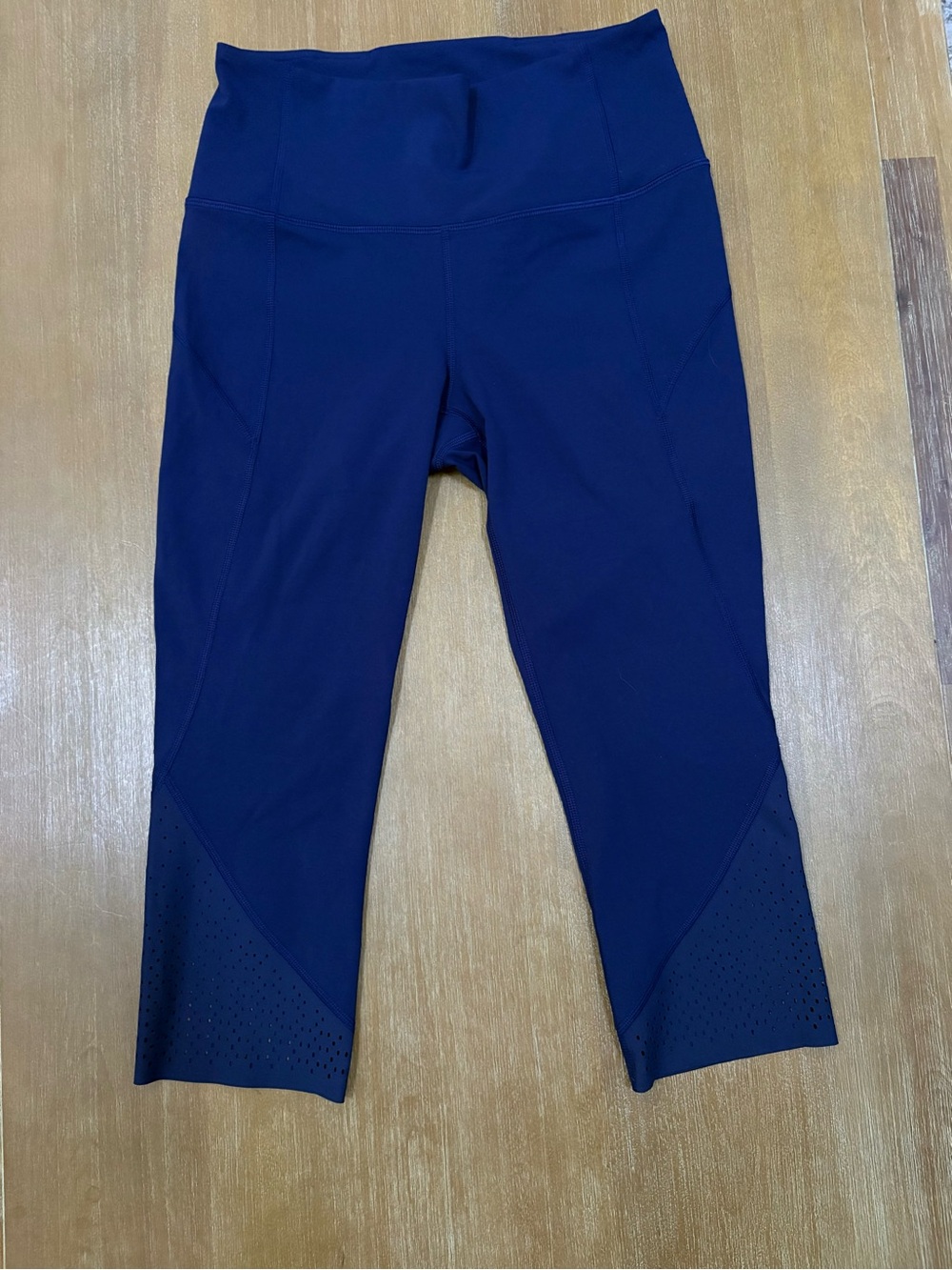 lululemon athletica Navy Blue Cropped Leggings